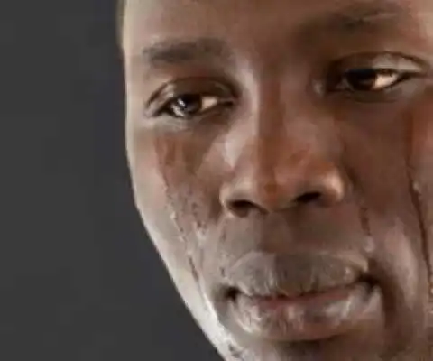 Waploadites, Please Advice This Mumu: Should I Buy Her An iPhone 6?